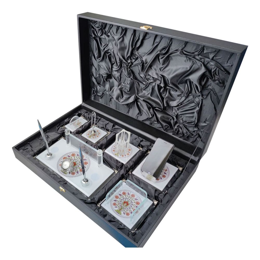 6736 Kristal Masa Takımı