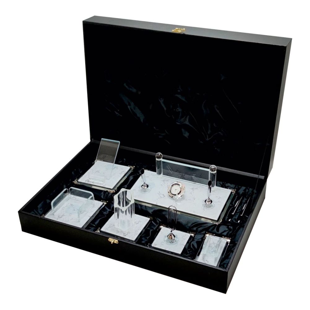 6760 Kristal Masa Takımı