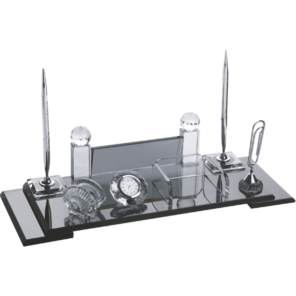 6764 Kristal Masa İsimliği